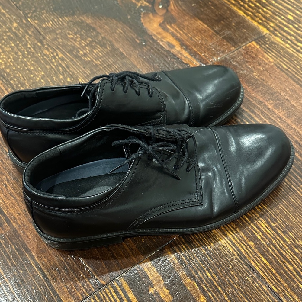 Classic Black Men's Dress Shoes